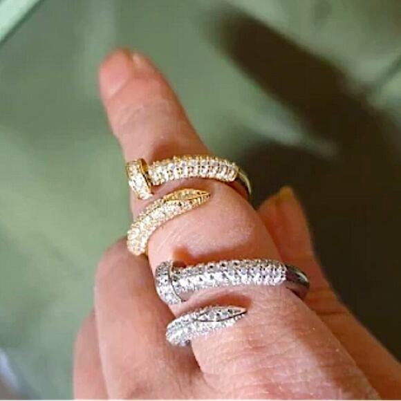 Silver Cubic Zircon Nail Screw Ring - Picture 7 of 11